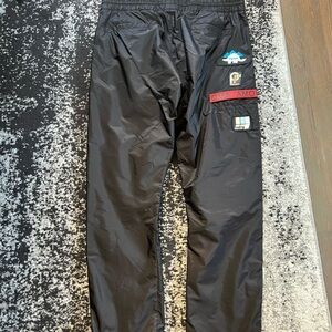 listing-status-banner